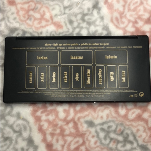 KVD Shade + Light Eye Contour Palette. - Picture 3 of 3
